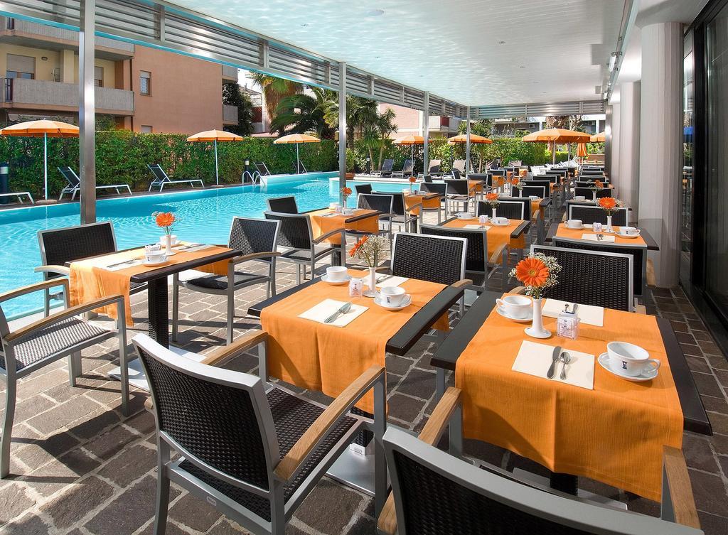 Hotel Imperial San Benedetto del Tronto Exteriör bild
