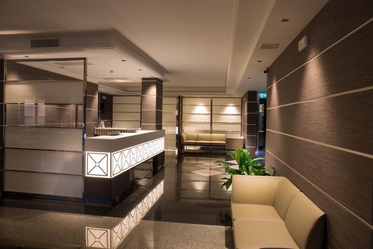 Hotel Imperial San Benedetto del Tronto Exteriör bild
