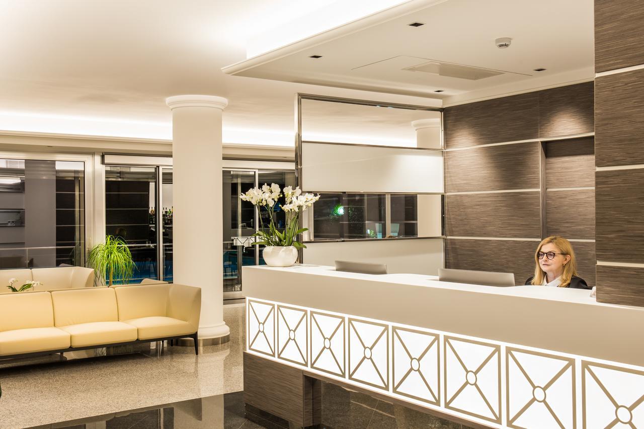 Hotel Imperial San Benedetto del Tronto Exteriör bild