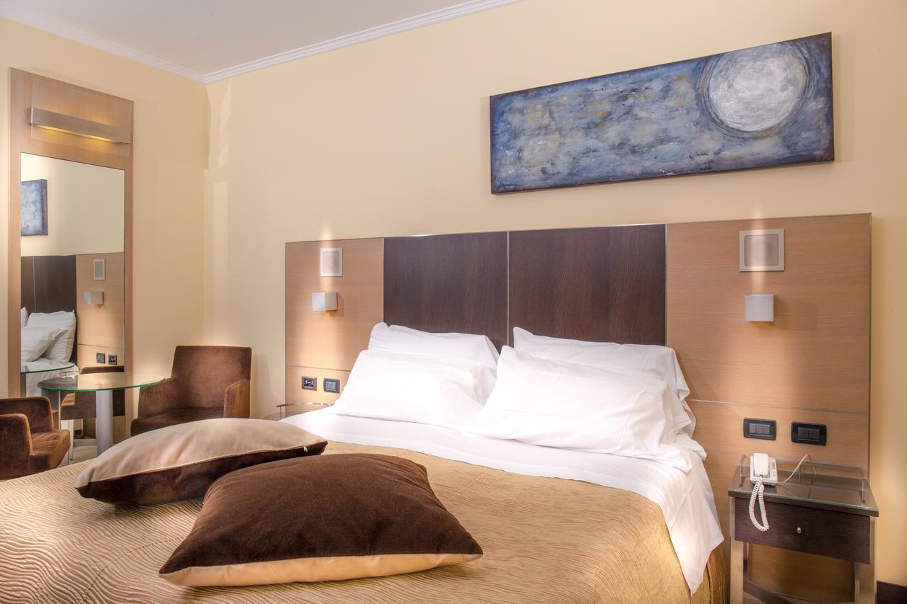 Hotel Imperial San Benedetto del Tronto Exteriör bild