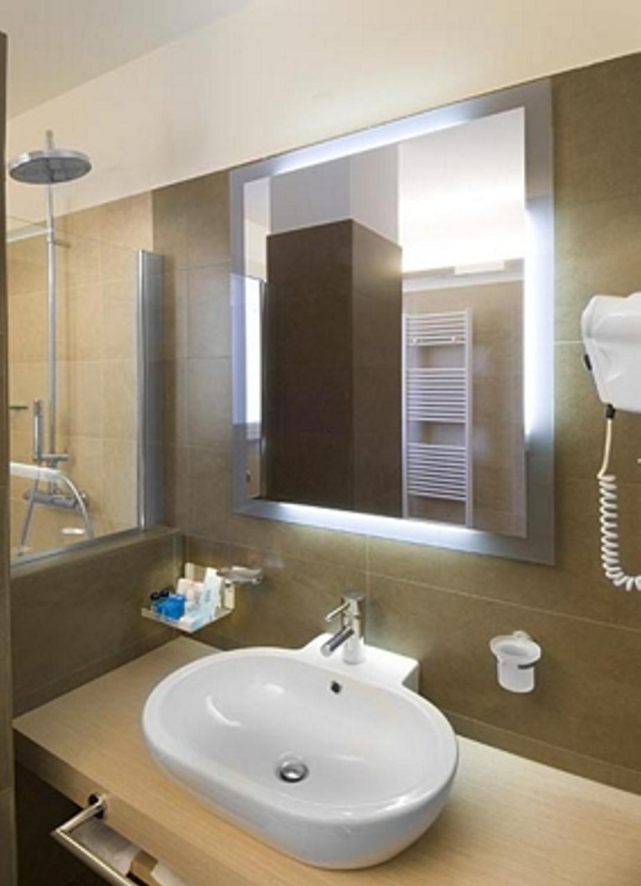 Hotel Imperial San Benedetto del Tronto Rum bild