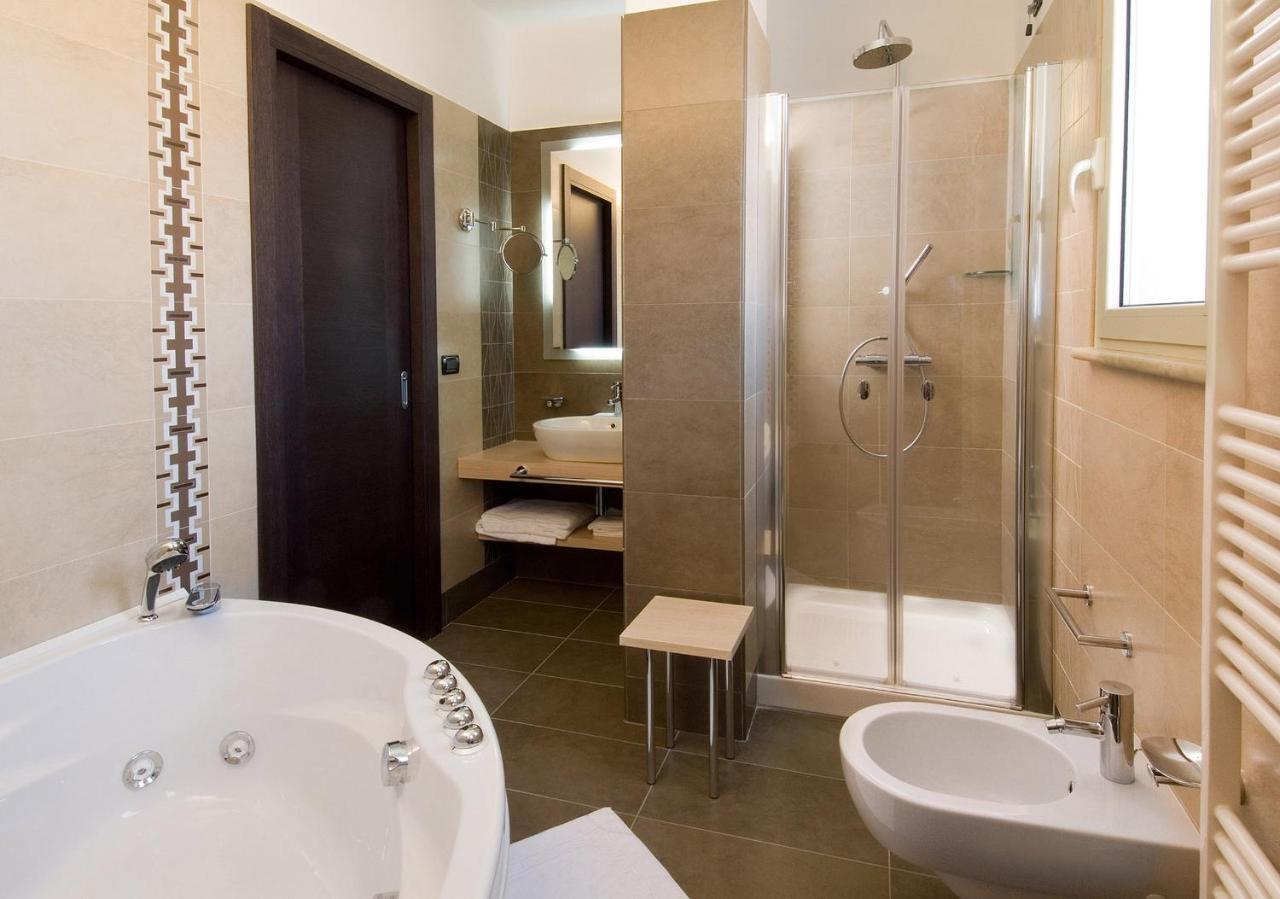 Hotel Imperial San Benedetto del Tronto Rum bild
